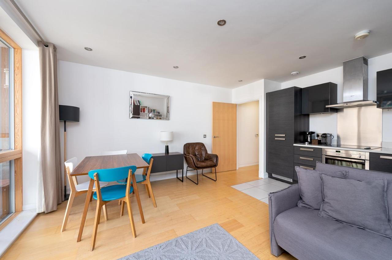 D8 - Canal View Apartment London Eksteriør billede